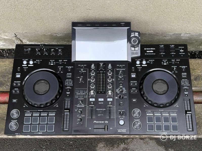 Pioneer XDJ RX3 + táska