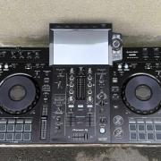 Pioneer XDJ RX3 + táska