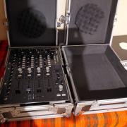 2db CD / média lejátszó rack / hordtáska / hard case eladó / cserélhető