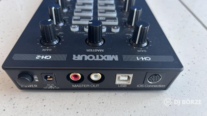 Reloop Mixtour