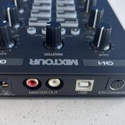 Reloop Mixtour