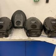 Eurolite TC-250 DMX Scanner 3 db, és TC-150 DMX Scanner 1 db egyben