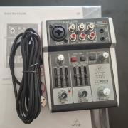 Behringer XENYX 302USB analóg keverő 5 bemenet