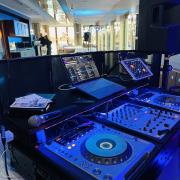 Pioneer cdj850+djm750+kábelezett rack