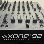 Allen & Heath XONE:92 keverő