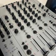 Allen & Heath XONE:92 keverő