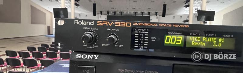 Roland SRV 330 effekt processzor