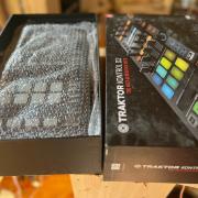 Native Instruments - Traktor D2 Pár + Deck Saver