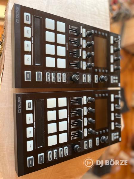 Native Instruments - Traktor D2 Pár + Deck Saver