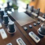 Native Instruments - Traktor D2 Pár + Deck Saver
