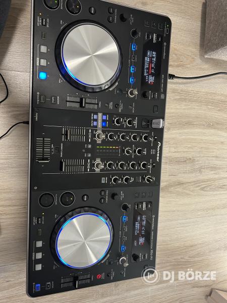 Pioneer Xdj R1