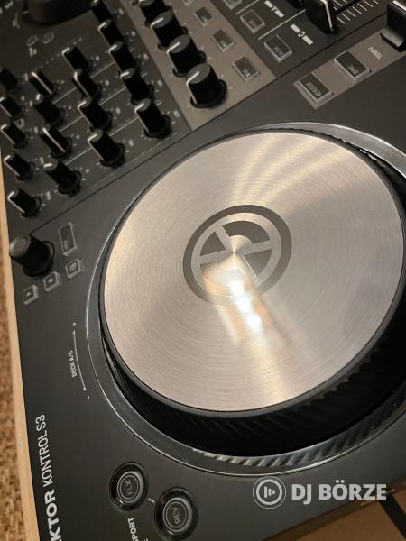 Traktor S3