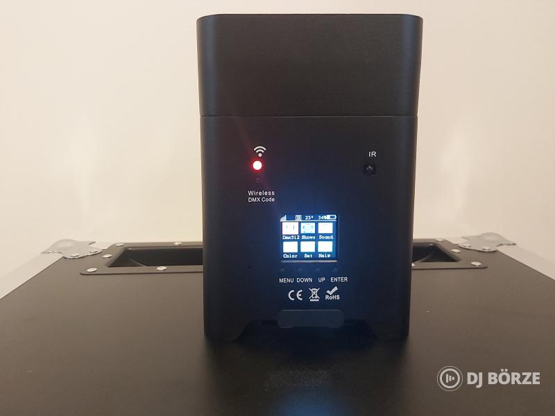 Eladó új, 6x18 watt akkumulátoros PAR lámpák, hordtáskákkal, rackekkel