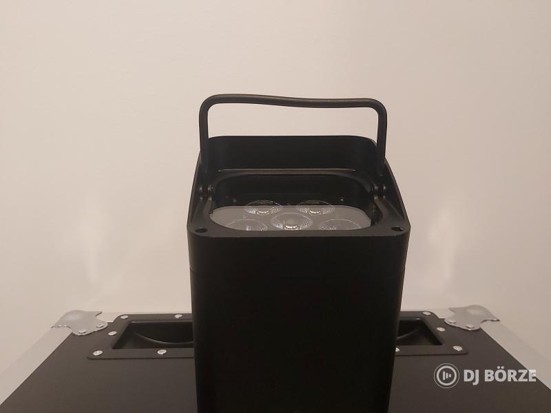 Eladó új, 6x18 watt akkumulátoros PAR lámpák, hordtáskákkal, rackekkel