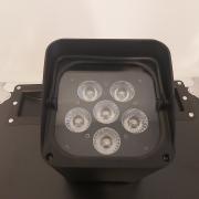 Eladó új, 6x18 watt akkumulátoros PAR lámpák, hordtáskákkal, rackekkel