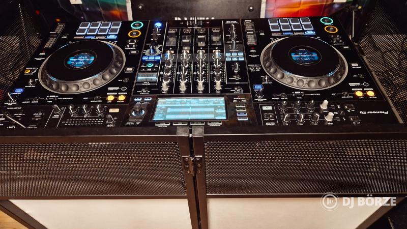 Pioneer xdj xz