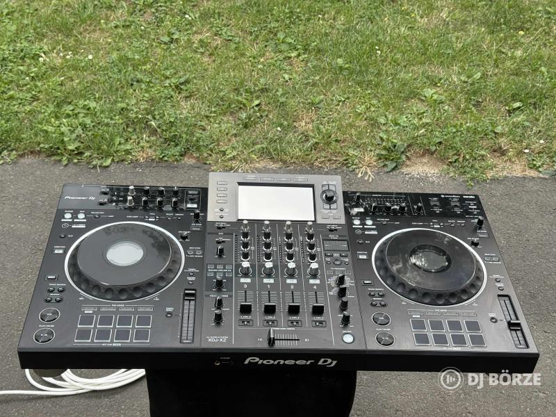 Pioneer XDJ XZ + táska