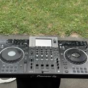 Pioneer XDJ XZ + táska