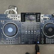 Pioneer XDJ XZ + táska