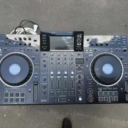 Pioneer XDJ XZ + táska