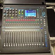 Allen&Heath QU-16 rackben