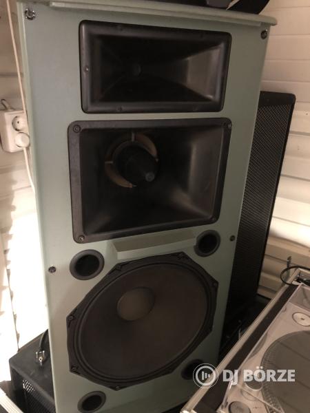 Eladó vagy beszámitás is mehet Martin audio em185