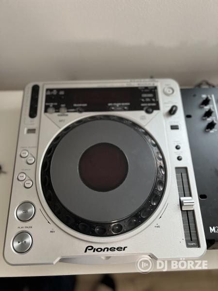 Pioneer CDJ 800 MK2