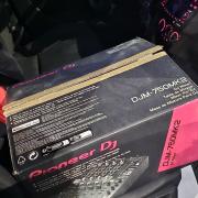 PIONEER DJM 750MK2