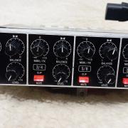 Behringer RX1602 vonalkeverő
