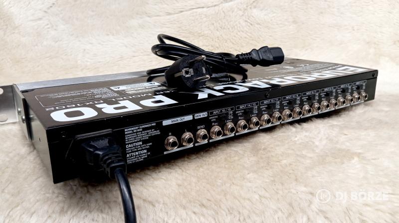 Behringer RX1602 vonalkeverő