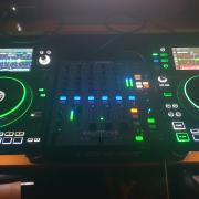 Denon SC5000 Prime pár + Xone PX5 keverőpult – újszerű állapotban