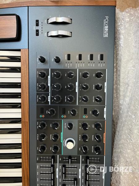 Arturia Polybrute