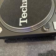2DB GYŰJTŐI ÁLLAPOTÚ TECHNICS SL 1210-MK2
