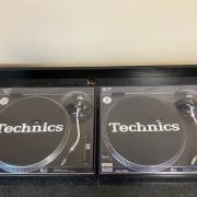 2DB GYŰJTŐI ÁLLAPOTÚ TECHNICS SL 1210-MK2