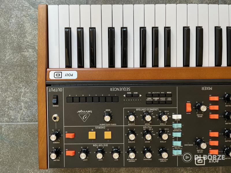 Behringer Poly D 4-Voice Analog Synthesizer