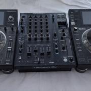 Denon Dj. Pult.SC5000,két db,X1800 keverő