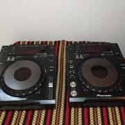 Eladó Pioneer CDJ-850 lejátszó pár