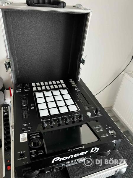 PIONEER DJS-1000 sampler / Stairville Tour Stage asztal 2m x 0,5m + lábak