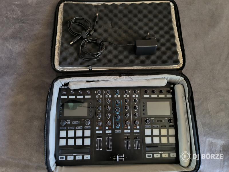 Native Instruments Traktor Kontrol S5 + Traktor Pro 3 + UDG táska + 5m Klotz RCA kábel