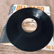 Del Gado – Coffee Beats Vol. 5. Bakelit lemez