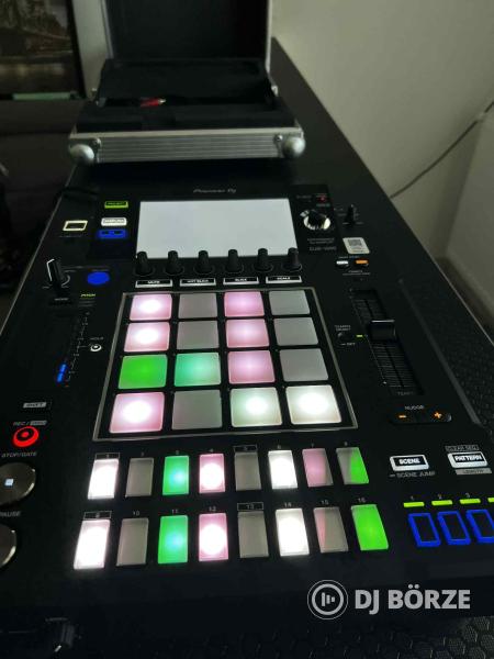 PIONEER DJS-1000 sampler