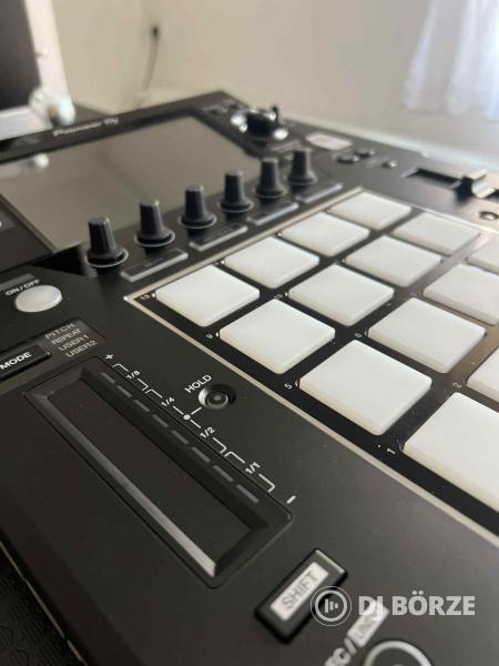 PIONEER DJS-1000 sampler