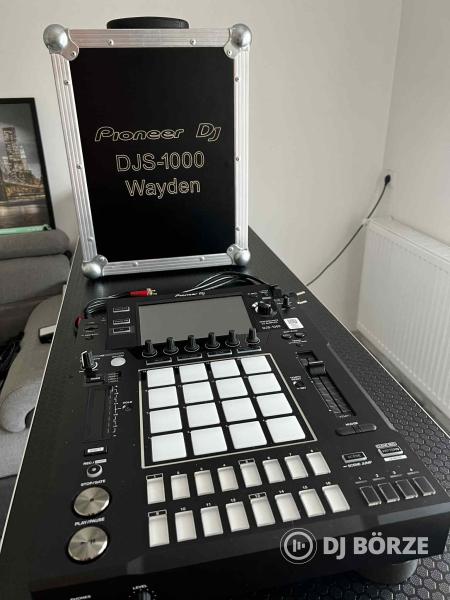 PIONEER DJS-1000 sampler