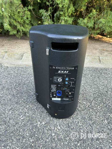 Electro Voice XZA1-90B aktív hangfal 1db monitornak használt, bőr védőhuzattal