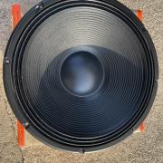 1 darab rcf lf18N401