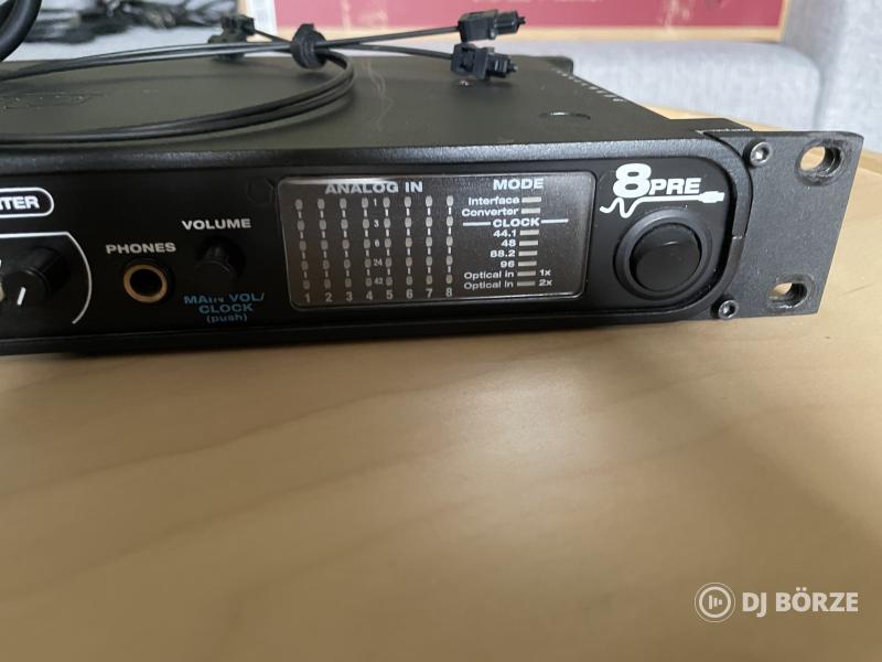 MOTU 8pre FireWire Audio Interface, 8 db mikrofon-előerősítővel