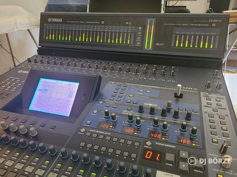 Yamaha 02R96 digitális keverőpult