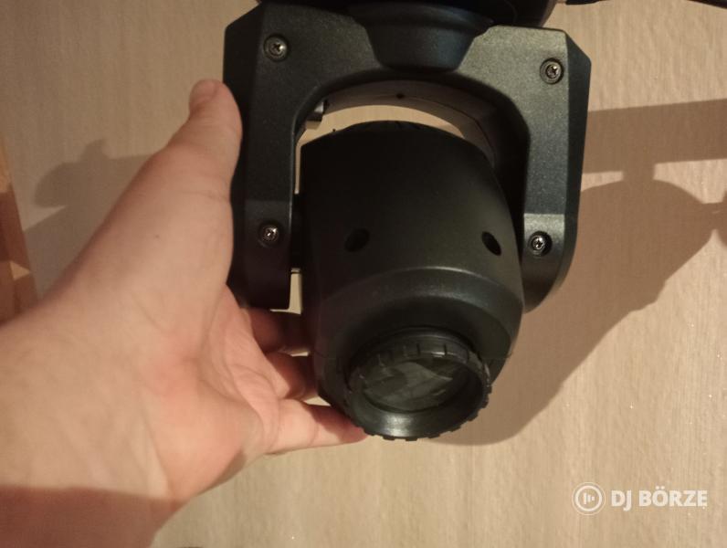 Kis kínai robot lámpa
