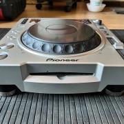 2x Pioneer CDJ-800 mk2