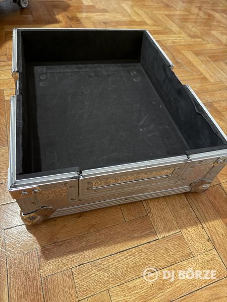 Pioneer Dj eszközökhöz szállító rack